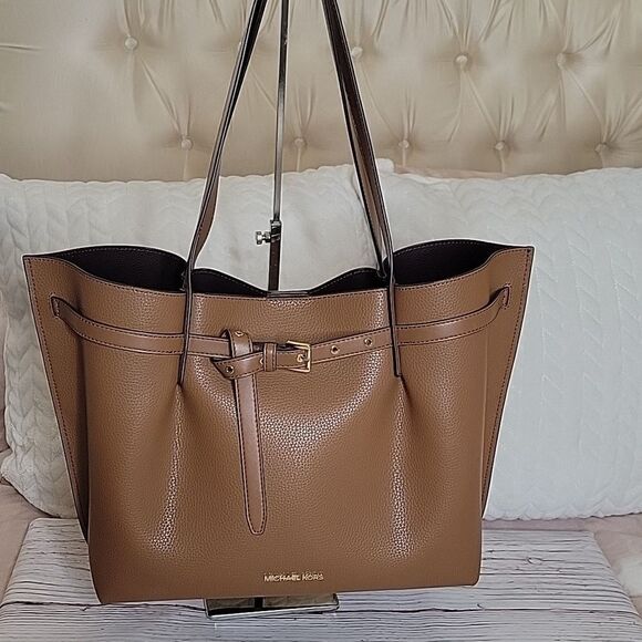 MICHAEL KORS Large Pebble Grained Tote Bag - Picture 4 of 16